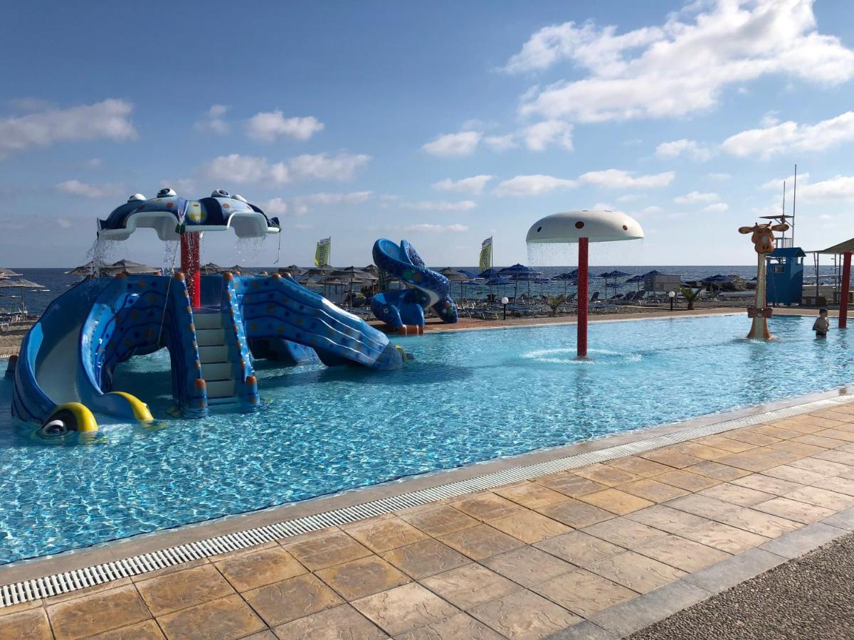 Mare Blue Hotel Ierápetra Exteriör bild