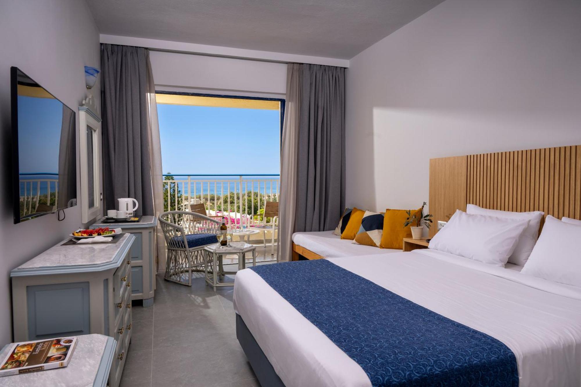 Mare Blue Hotel Ierápetra Exteriör bild